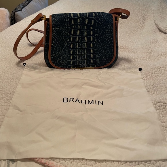 Brahmin - Picture 1 of 7